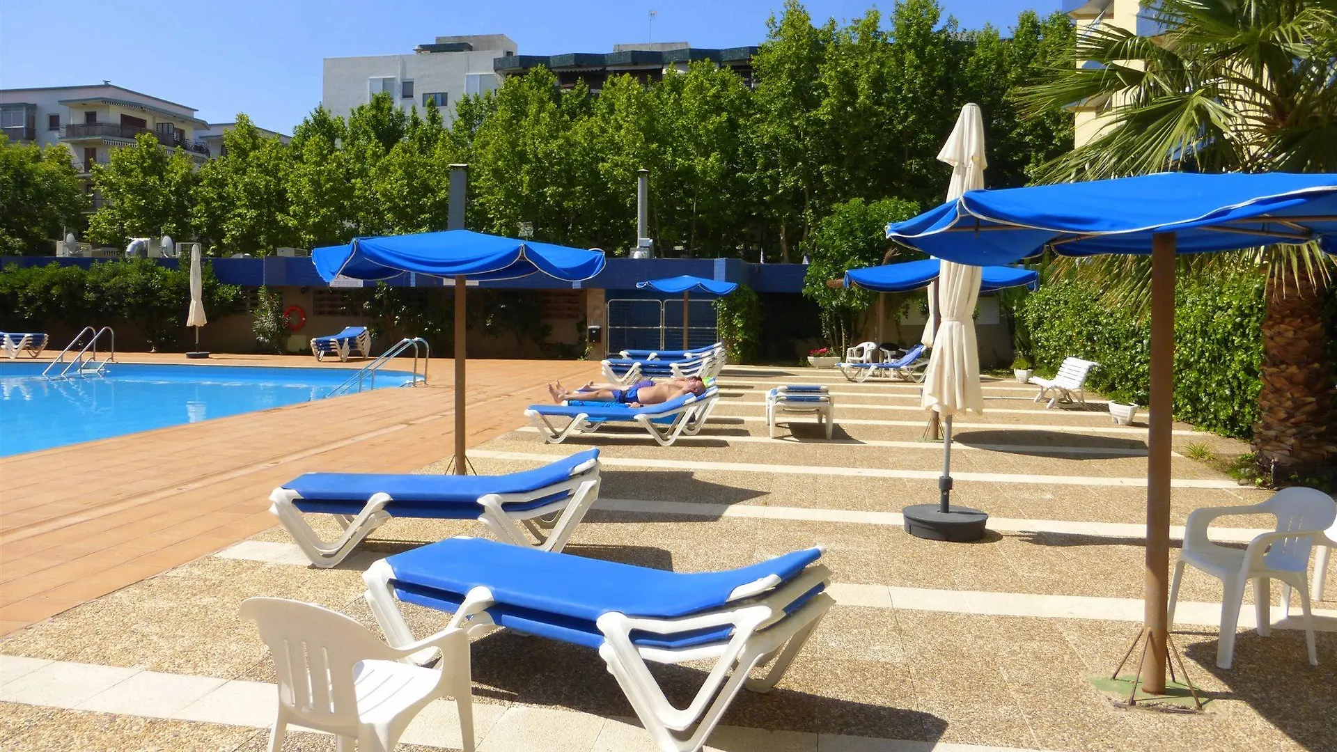 Rentalmar Alboran Apartments Σαλού