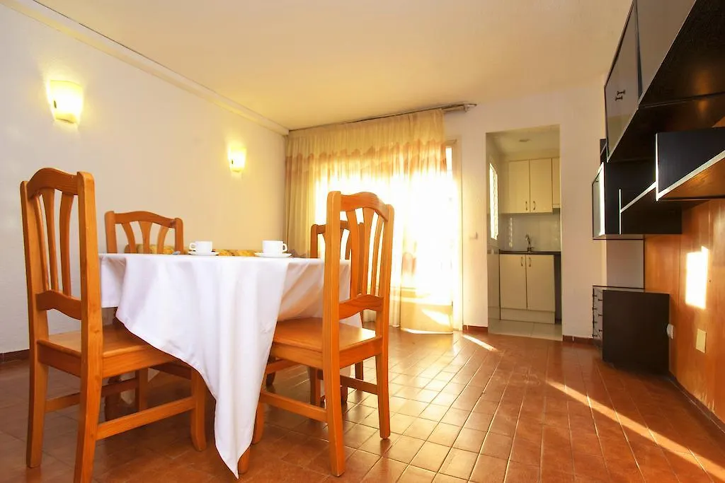 Rentalmar Alboran Apartments Σαλού