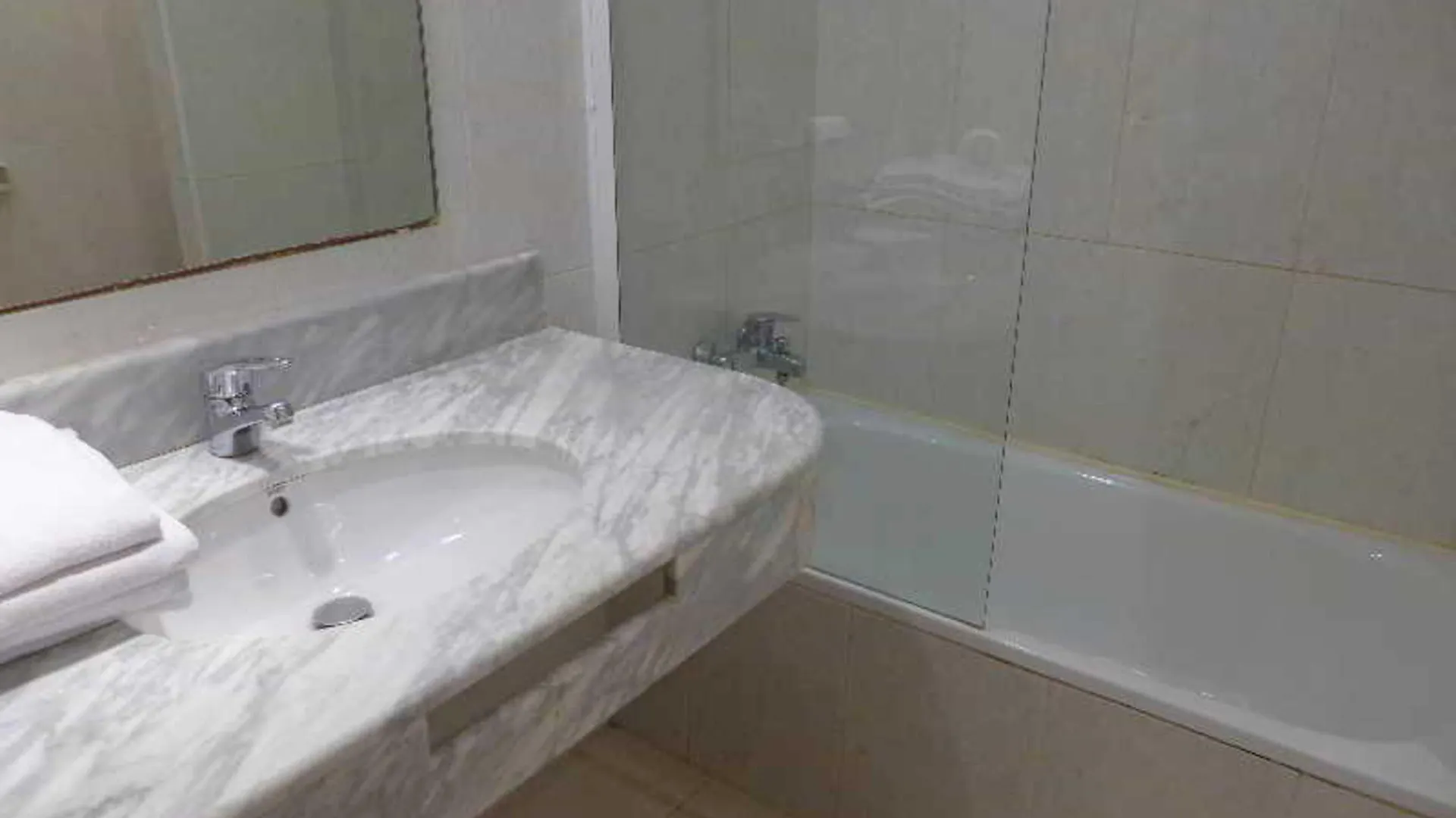 Rentalmar Alboran Apartments Σαλού