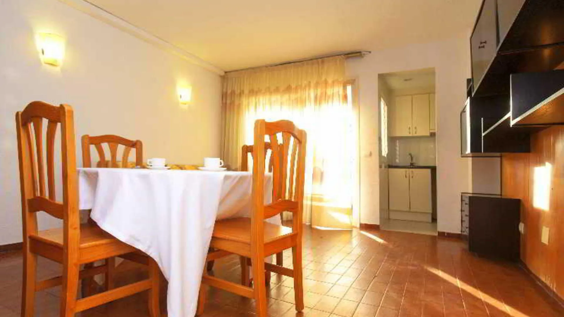 Rentalmar Alboran Apartments Σαλού