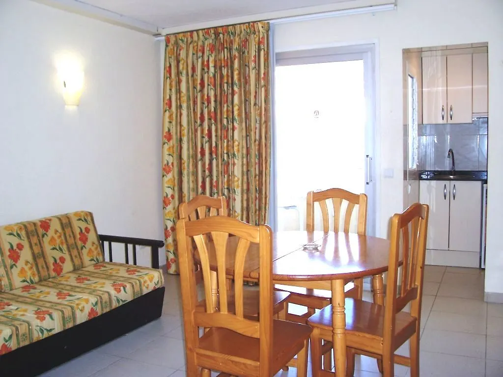 Rentalmar Alboran Apartments Σαλού