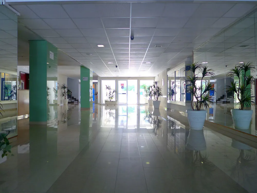 Rentalmar Alboran Apartments Σαλού