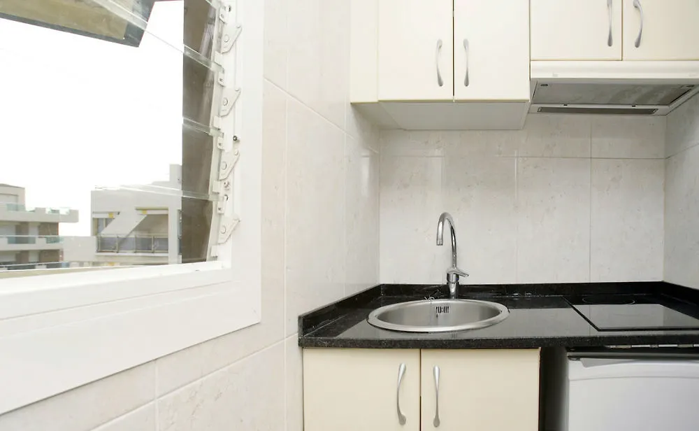 Rentalmar Alboran Apartments Σαλού