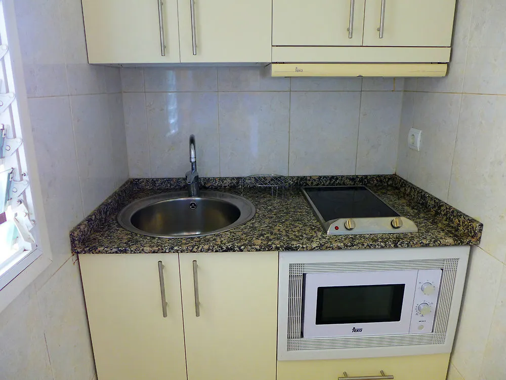 Rentalmar Alboran Apartments Σαλού